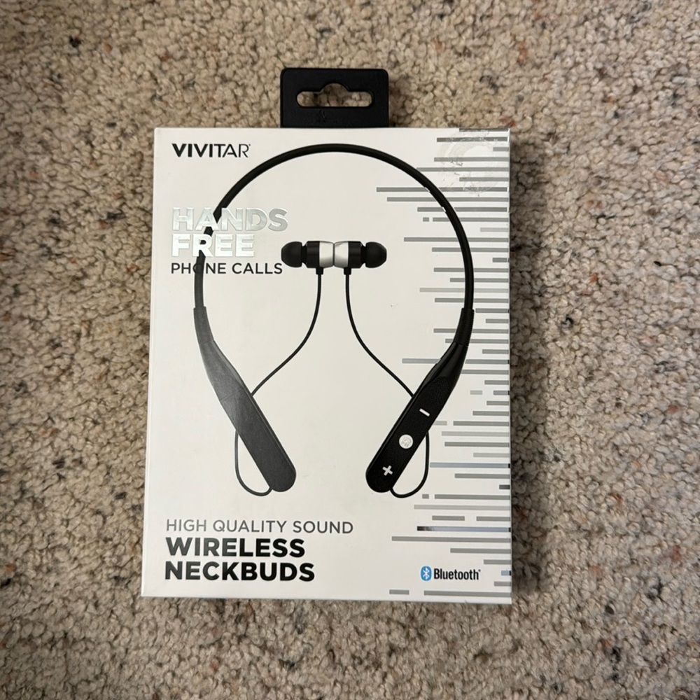 Wireless neck buds